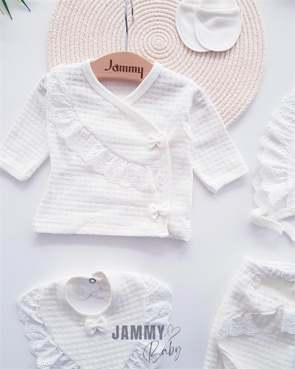 Mathilda Laura 5 Piece Newborn Set With Hat-EKRU